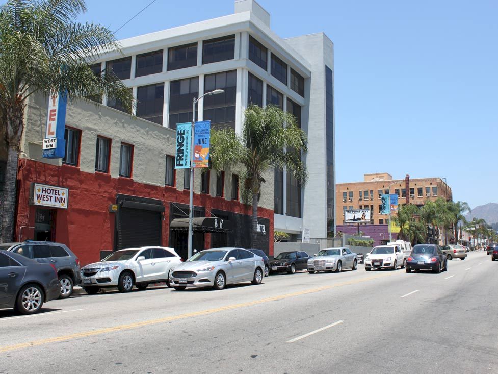 Hotel West Inn Hollywood — photo 57 of 60