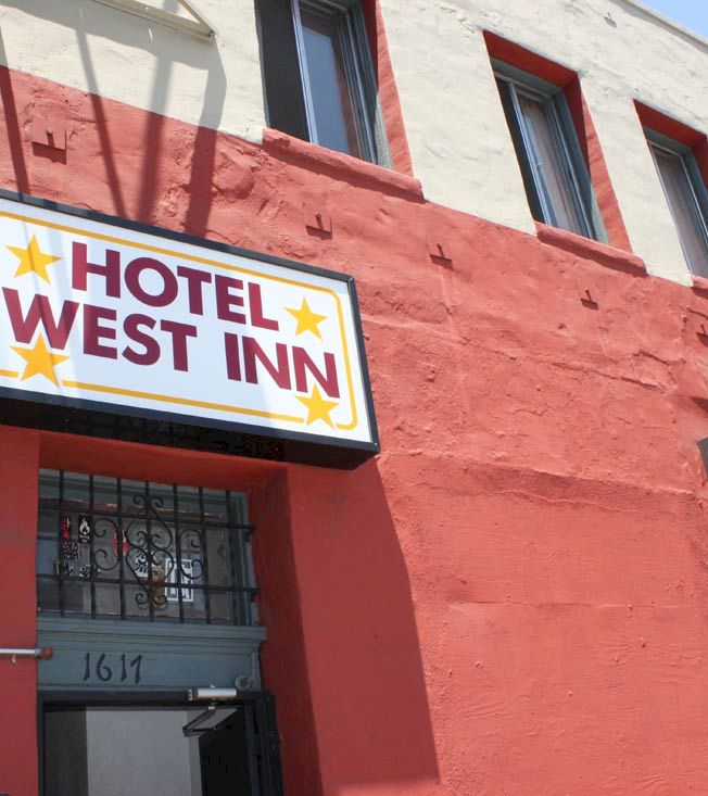 Hotel West Inn Hollywood — photo 59 of 60